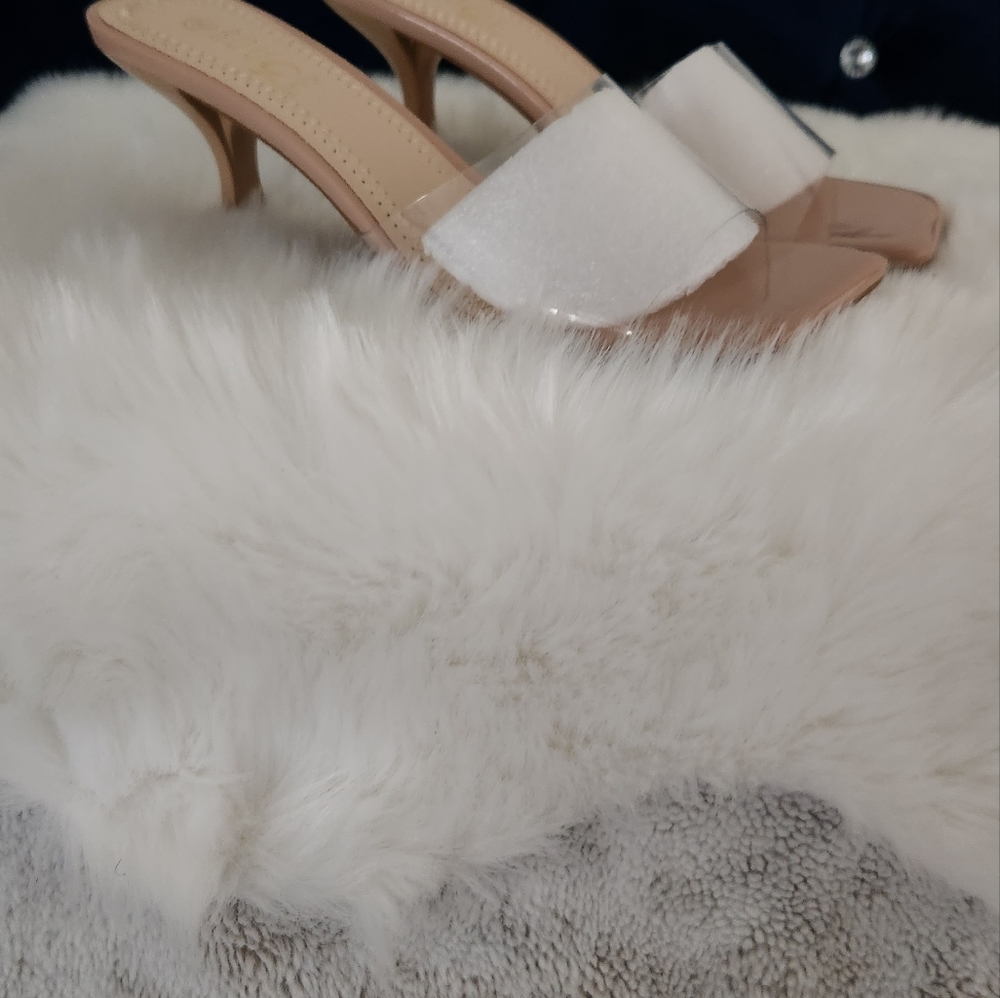 NWT !! ROUGE SANDALS !! - Picture 4 of 7